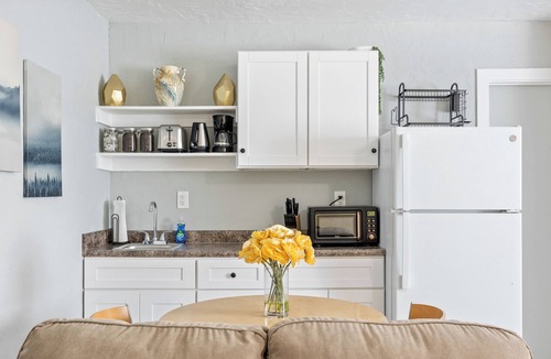 Citrus Heights Apartment | Citrus Heights Studio - Private Entry - Parking