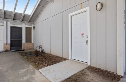 Citrus Heights Apartment | Citrus Heights Studio - Private Entry - Parking