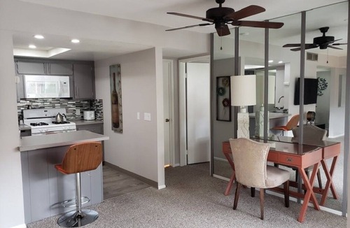 Deepwell Estates Condo | Classic Palm Springs Mountain View Condo