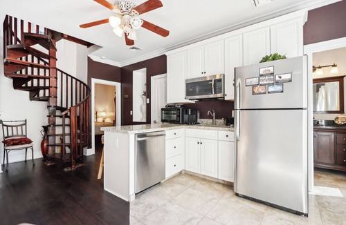 Val Vista Lakes Apartment | Classy Guest Suite With Spiral Staircase in Gorgeous Lake Community