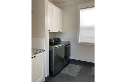 Castro Valley House | Close to San Francisco, Quiet family home with views!