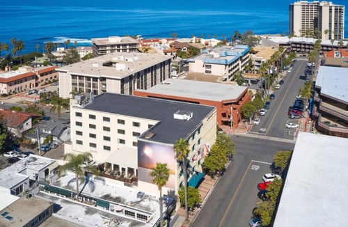 Village of La Jolla House | CLOSE TO THE BEST ATTRACTIONS! Three Elegant Units Near Beaches, Restaurant
