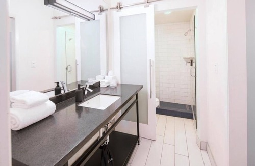 Venice Hotel | Coastal Charm Meets Comfort: 2 Rooms w/Private Balconies = Breakfast included