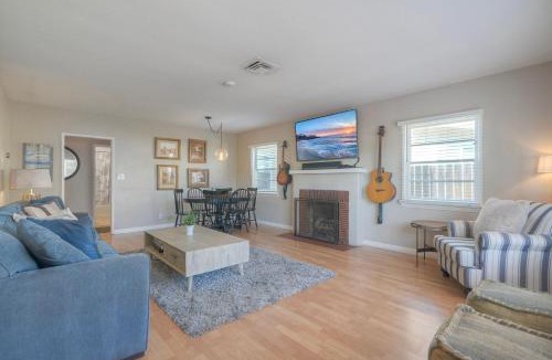 Carlsbad House | Coastal Cottage Steps from the Sand | Walk to Carlsbad Village, Dog-Friendly