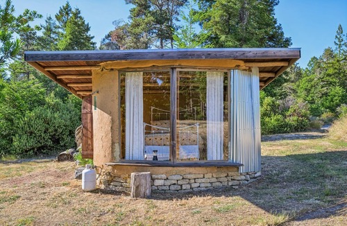 Gualala House | Cob House at Roseman Creek Ranch | Farm Stay