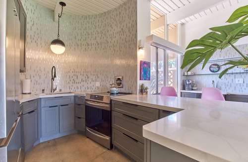 Palm Desert House | Colorful Comfortable Classic Mid Century Palm Desert Retreat