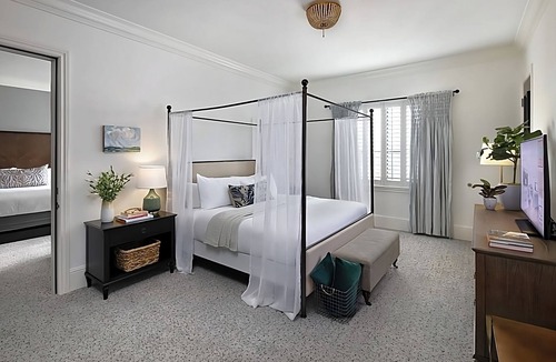 Winters Hotel | Come Create Memories w/Fun-filled Adventures at this Paradise! Pets Allowed!