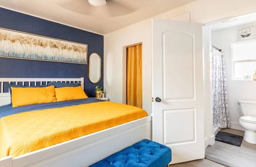 Sanger House | Come relax at Descanso On DeWitt