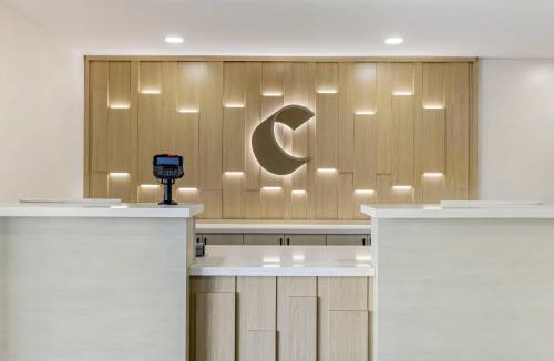 Midway District Hotel | Comfort Inn Sea World Area