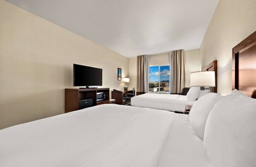 Reno Hotel | Comfort Inn & Suites Airport