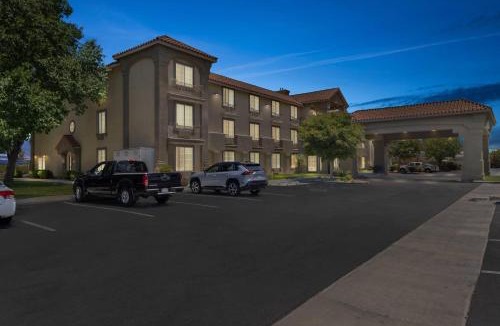 Lancaster Hotel | Comfort Inn & Suites Lancaster Antelope Valley