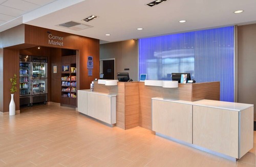 Woodland Hotel | Comfort Suites Woodland - Sacramento Airport