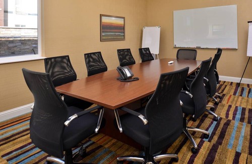 Woodland Hotel | Comfort Suites Woodland - Sacramento Airport