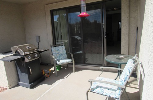 Prescott Country Club House | Comfortable Prescott Country Club Townhome to Relax and Entertain Guests