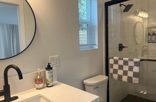 Temple City Apartment | Comfy & calm rooms near I-10, Temple city