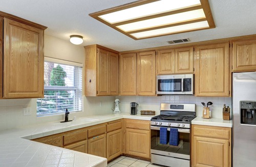Wrightwood House | Comfy, Modern Mt. Home hosted by Lisa's Lodging