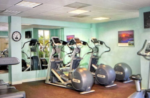 Mission Valley Apartment | Comic Con! Sleeps 6- 2-bedroom-2 bath hotel suites/condo with AC in San Diego.