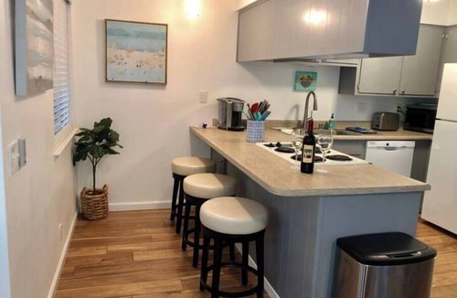 Chico Apartment | Contemporary Suite in the Heart of Downtown Chico