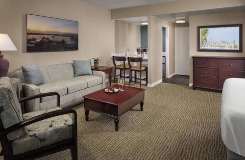 Central Mission Beach Hostel | Convenient Countryside Stay! 3 Spacious Units, Free Parking, Outdoor Pool