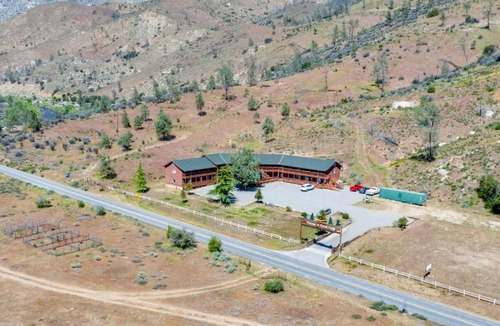 Kernville Cabin | Corral Creek Lodge