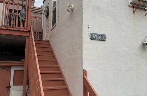 Sunset Beach Apartment | Cottage Retreat, Boater & Kayaking Bliss w/Boat Slip
