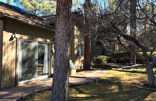 Mountain Club Apartment | Cottage Skyview - Prescott Cabin Rentals