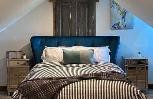 Sierraville Cottage | COTTONWOOD CREEK FARMHOUSE GUEST COTTAGE