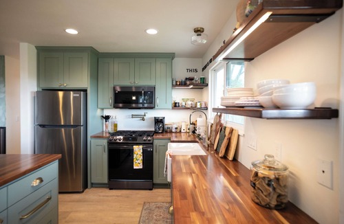 Paso Robles House | Country Living on 1 acre in Paso Robles w/AC, BBQ, starry nights, Dogs welcome