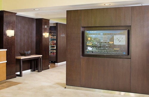 Southeastern Sacramento Hotel | Courtyard by Marriott Sacramento Midtown