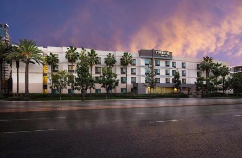 Santa Ana Hotel | Courtyard by Marriott Santa Ana Orange County