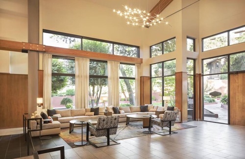 Uptown Sedona Hotel | Courtyard King Sanctuary, Amara Resort and Spa, Pool & Hot Tub, Shopping Nearby
