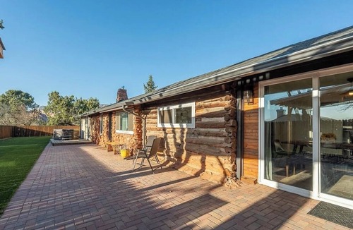 West Sedona Cottage | Cowboy Cottage! A Historic Home w/Epic Views! West Sedona & Hot Tub!