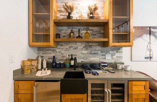 Truckee Cabin | Coyote Moon by AvantStay | Cabin W/Sauna | Mins from DT Truckee & NorthStar