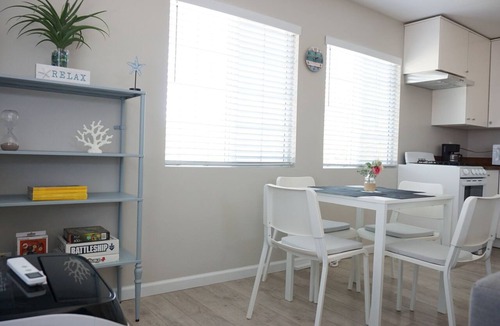 Del Aire Apartment | Cozy 1-bedrm apt. w/AC close to Beaches and SoFi