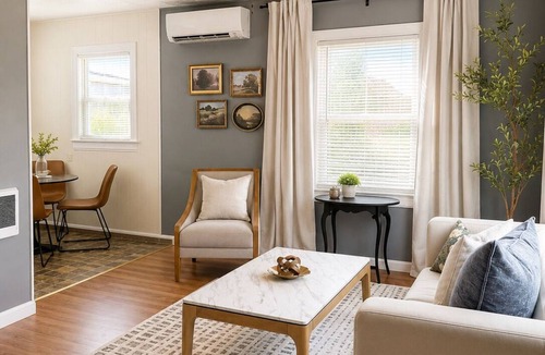 Yreka House | Cozy 1-bedroom Cottage on Main Street