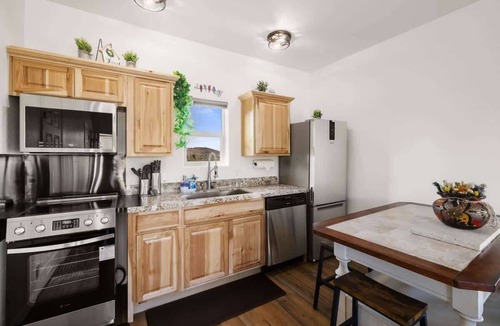 Lynx Mountain View Estates House | Cozy 1BR casita with full kitchen and great views.