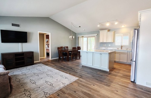 Sun City West House | Cozy 2-bedroom house in tranquil Sun City West with AC