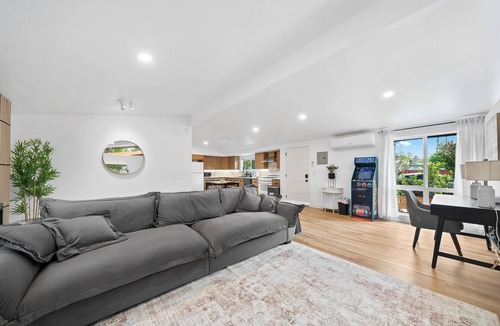 Valle Lindo House | Cozy 2-bedroom house in tranquil Pomona with AC and laundry Free parking
