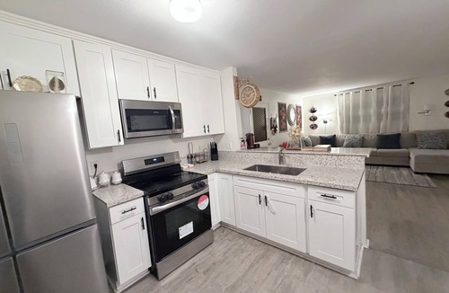 Santee House | Cozy 2-bedroom house in tranquil Santee with AC. Very spacious, peaceful area.