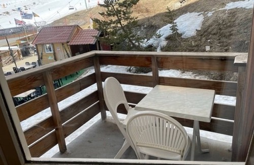 Orcieres-Merlette Apartment | Cozy 3-Room Apartment for 7 with Mountain Views, Ski-in/Ski-out, Close to Amenities, Free WiFi