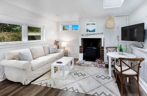 Stinson Beach Apartment | Cozy Beach Bungalow Retreat