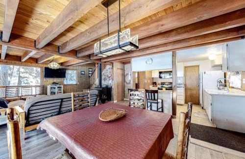 Truckee Ski Chalet | Cozy Cabin near Slopes with Spectacular Starry Skies