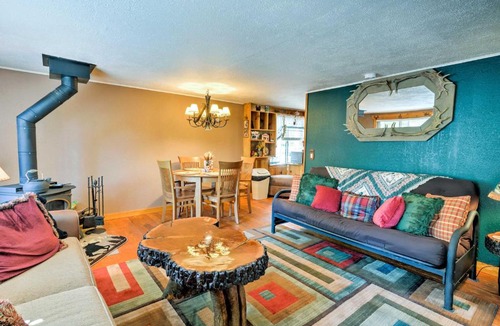 Ponderosa Park House | Cozy Cabin with AC and Deck, 5 Mi to Downtown Prescott