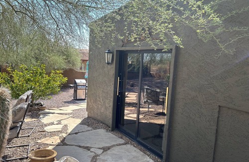 East Mesa Apartment | Cozy Casita in the Uplands Area of North East Mesa. Mountain and desert views.