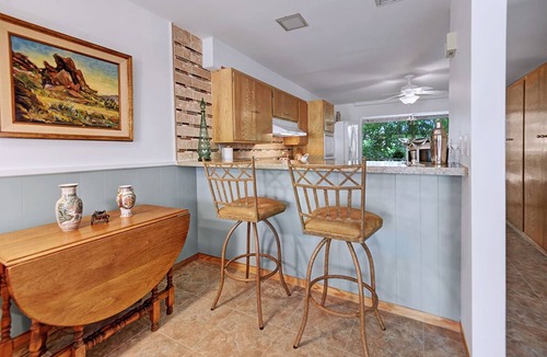 Old Las Palmas Condo | Cozy Condo in Old Las Palmas, Steps to Downtown Dining, Shops & More! - Villas D