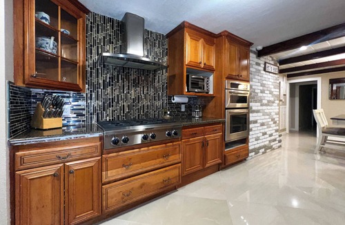 Burney House | Cozy Corner on Carson