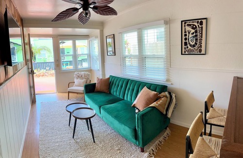 Mission Beach Cottage | Cozy Cottage Between the Beach & Bay East – Walk to Water!