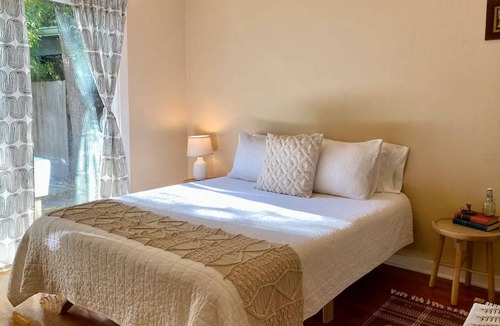 Chico House | Cozy downtown bungalow near Bidwell Park