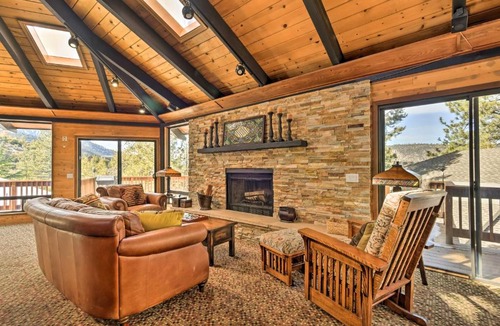 Pine Mountain Club House | Cozy 'Grand Woodland' Cabin w/Mountain Views