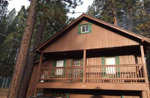 Calpine Cabin | Cozy Historic Mountain Cabin w. Loft